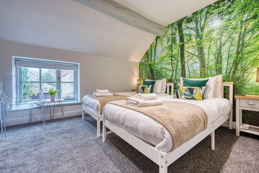 Delightful Two-Bedroom Cottage In The Heart Of 贝克韦尔 外观 照片